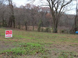 1070 Skyline Rd, Oak Hill, OH 45656