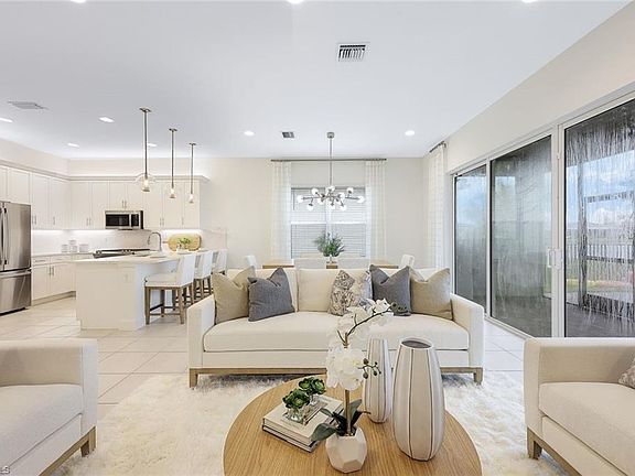 5th image of 12422 Dahlia CT