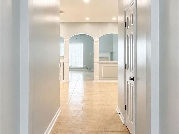 3rd image of 2490 Emma Way