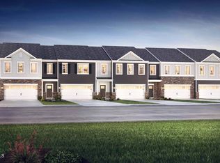15 Avalon Ln, Jackson, NJ 08527