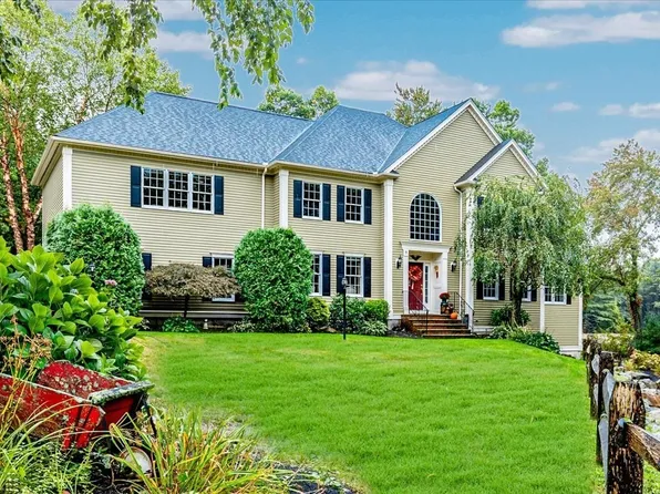 5 Blais Farm Rd, Middleton, MA 01949