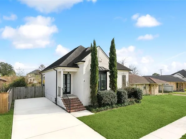 1225 Perrin Dr, Arabi, LA 70032