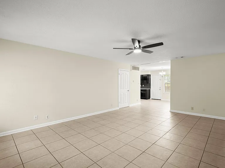 3801 Foust Trl #B — Photo 11