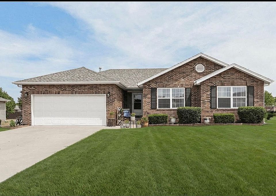 1st image of 503 Cedar Ln