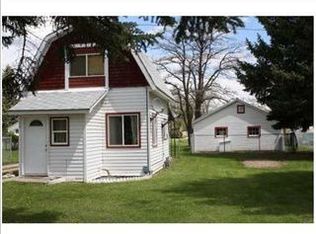 13 1st Ave, Fromberg, MT 59029