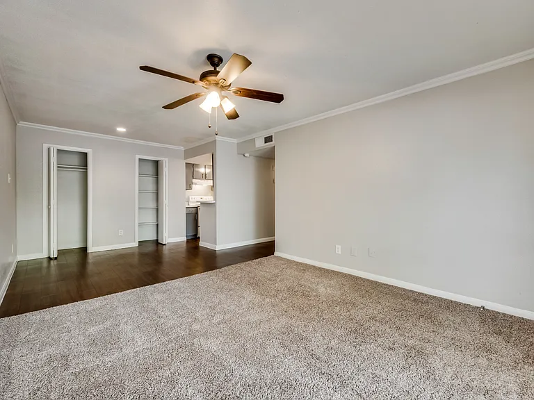 Savan Villas Apartments — Photo 8