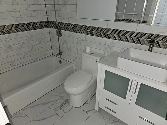 Rented by Amorelli Realty | media 20