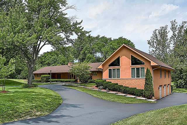 1st image of 21370 W South Boschome Cir