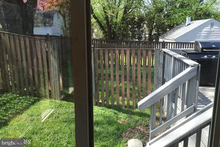1838 Lusby Pl — Photo 35