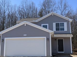 809 Strauss Ct #14, Greenville, MI 48838