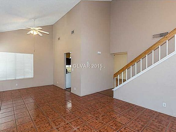 2nd image of 4865 Farlington Dr