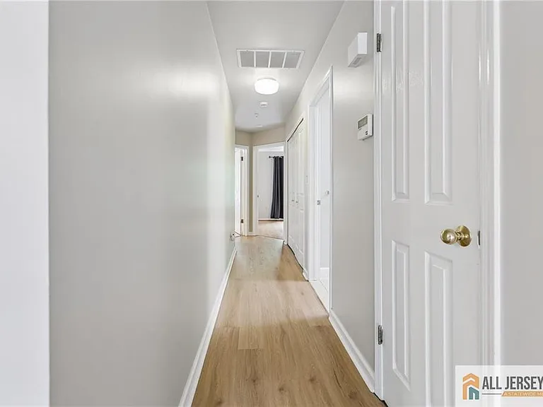 624 Brickhouse Rd — Photo 22