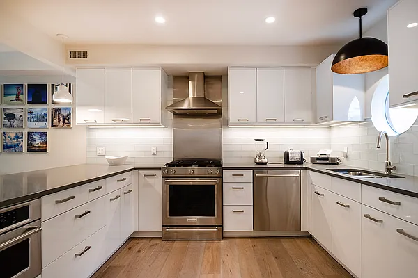 Sold by Harlem Lofts | media 8