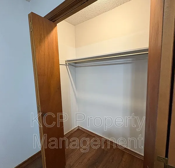 1007 Cedar St #5 — Photo 5