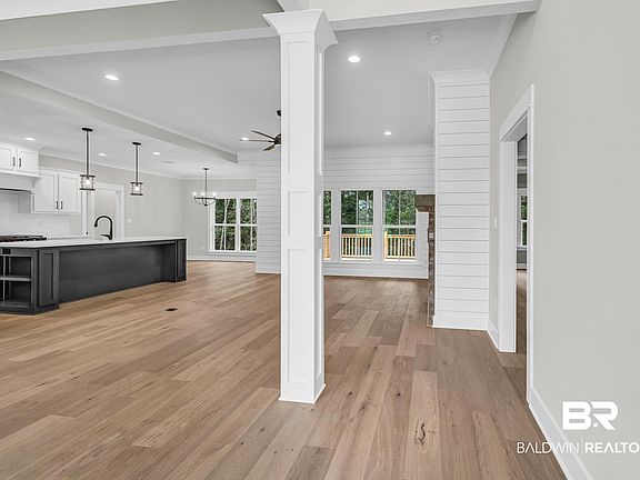 5th image of 7873 Elderberry Dr