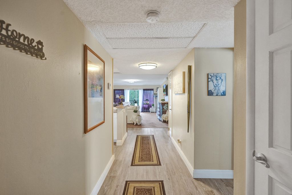 2850 N Palm Aire Drive #401, photo 5