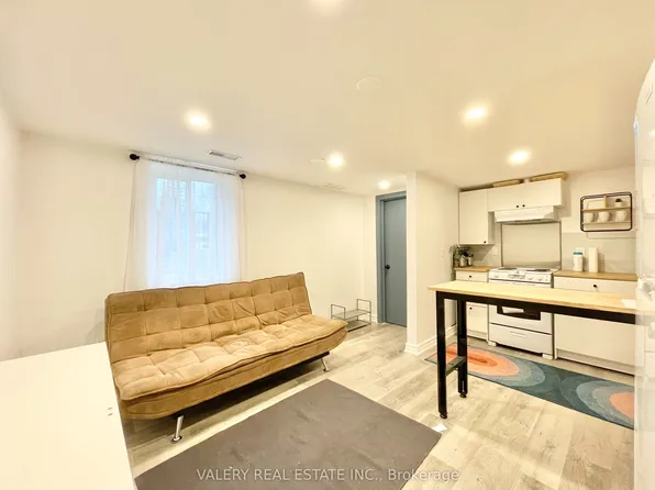 52 Glenridge Rd, Toronto, ON
