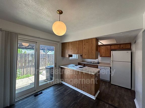 4th image of 957 Taylorsview Dr