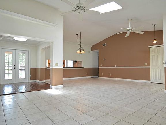 5th image of 7214 Moss Leaf Ln