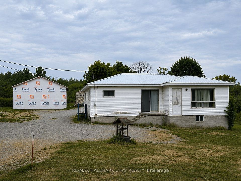 1st image of 1594 Honey Harbour Rd