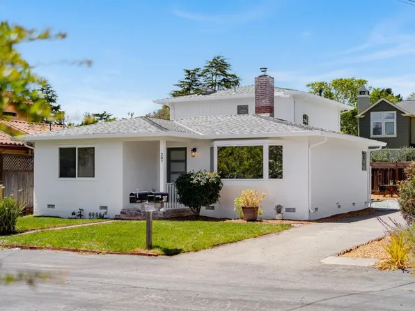 207 Kingsbury Dr, Aptos, CA 95003