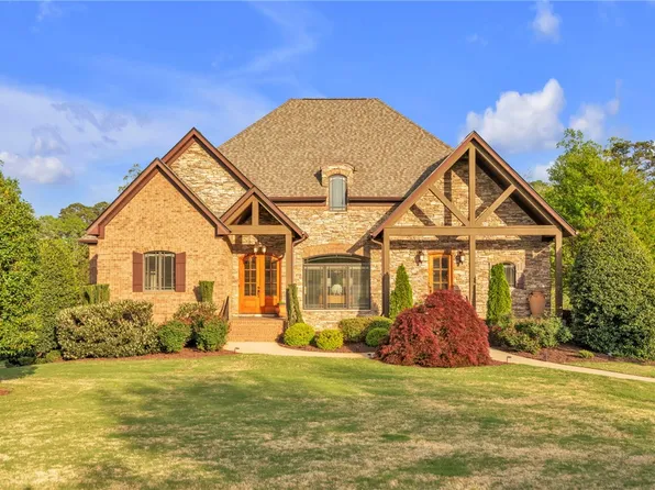 10 Great Lawn Dr, Piedmont, SC 29673