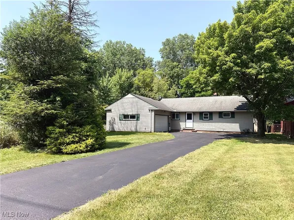 4500 Green Rd, Warrensville Heights, OH 44128