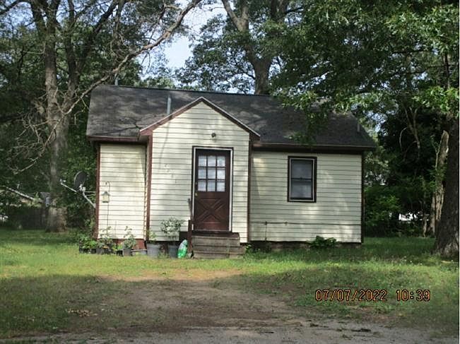 2nd image of 1868 Manz St