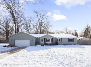 22155 Maplelawn Ave, Taylor, MI 48180