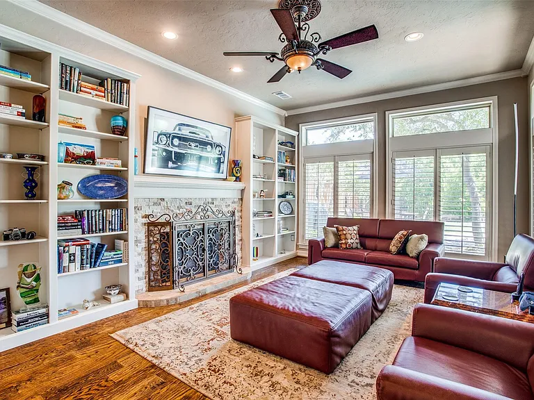 5304 Seascape Ln — Photo 12