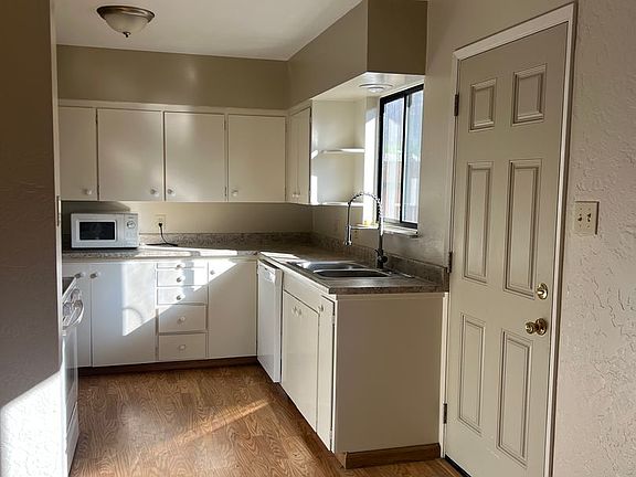 4th image of 116 Park Ave