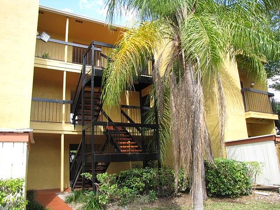 5th image of 2937 Winkler Ave APT 1209