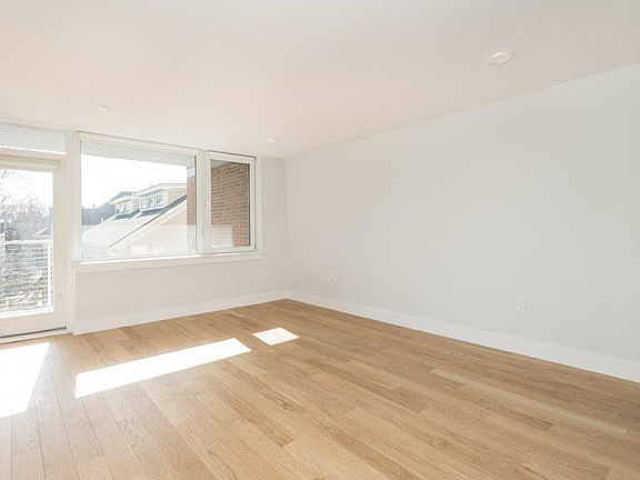 3rd image of 340 Harvard St #3HH