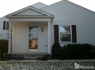 201 Aqueduct Dr #109, Walled Lake, MI