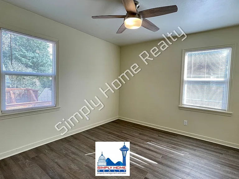 6841 S Wapato St #A — Photo 8