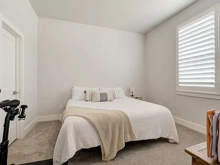 209 Pont De Normandie Ct — Photo 45