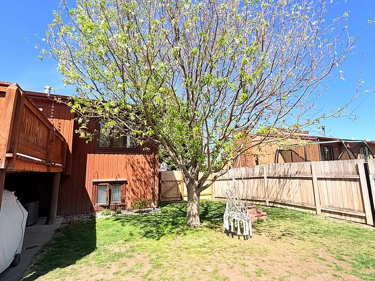 1032 25th Ave SW — Photo 31