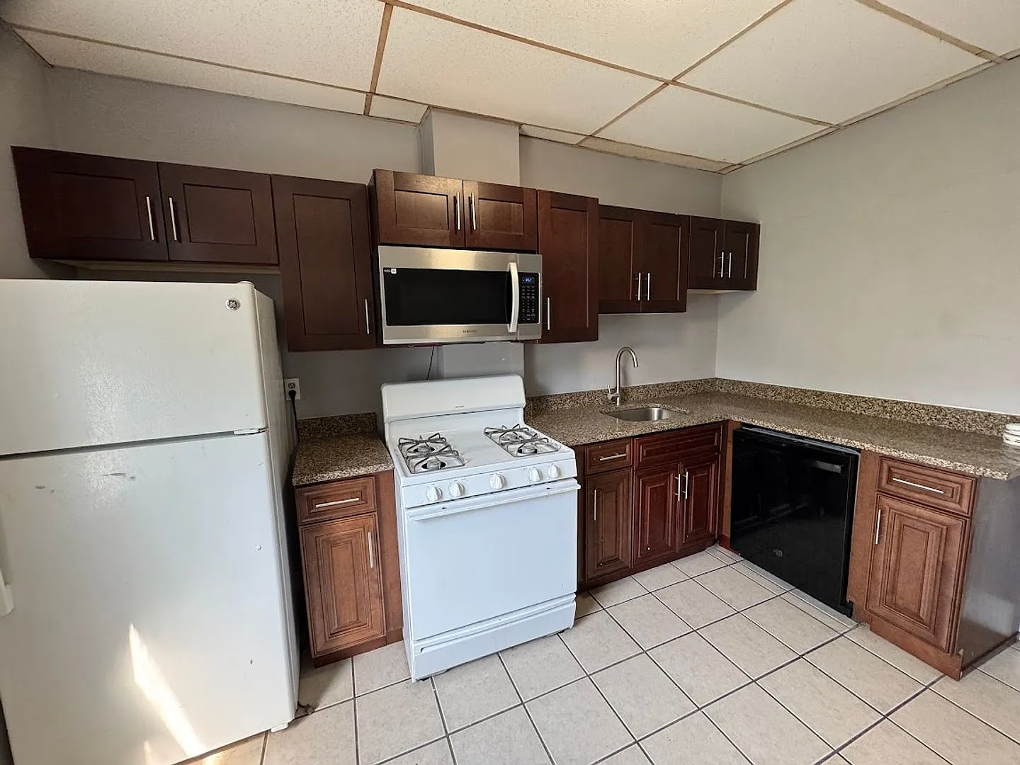 3015 Ashlyn St 1 & 2 — Photo 1