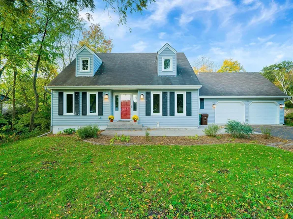 295 Russell Ln, Long Lake, MN 55356