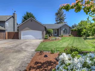 2108 Cardinal Ave, Stayton, OR 97383