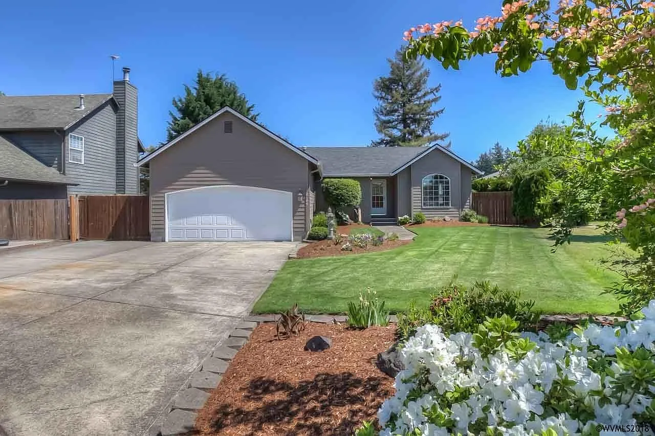 2108 Cardinal Ave photo 1