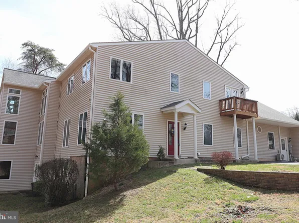 118 Quaint Acres Dr, Silver Spring, MD 20904