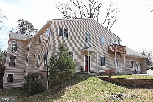 118 Quaint Acres Dr Photo 1