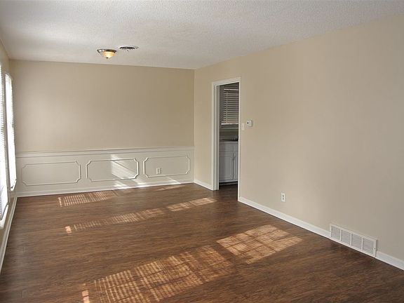 4th image of 5124 Steuben Dr