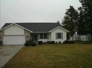 53352 Laplace Dr, Middlebury, IN 46540