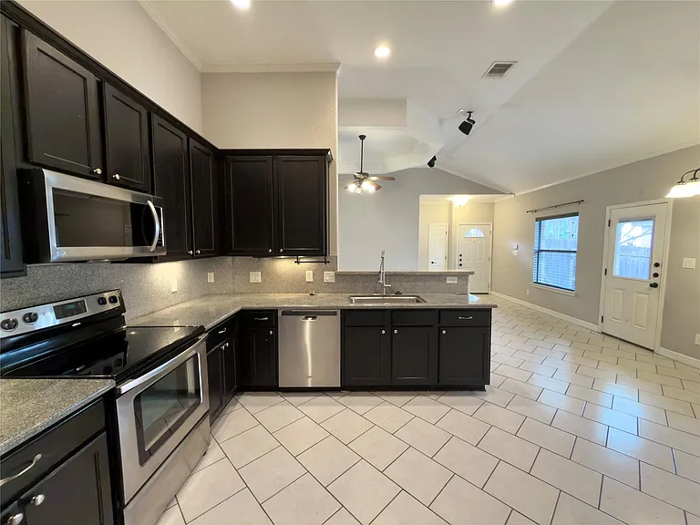 216 Anne Louise Dr #A — Photo 9