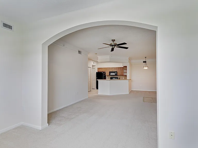 9303 Myrtlewood Cir W — Photo 15