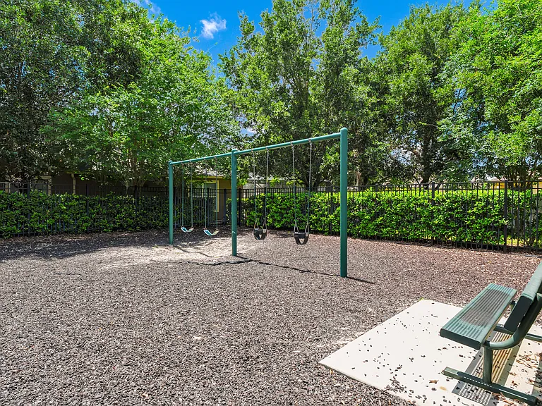 12867 Penshurst Ln — Photo 35