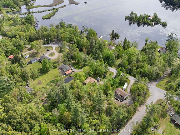 5th image of 454 Kennedy Dr
