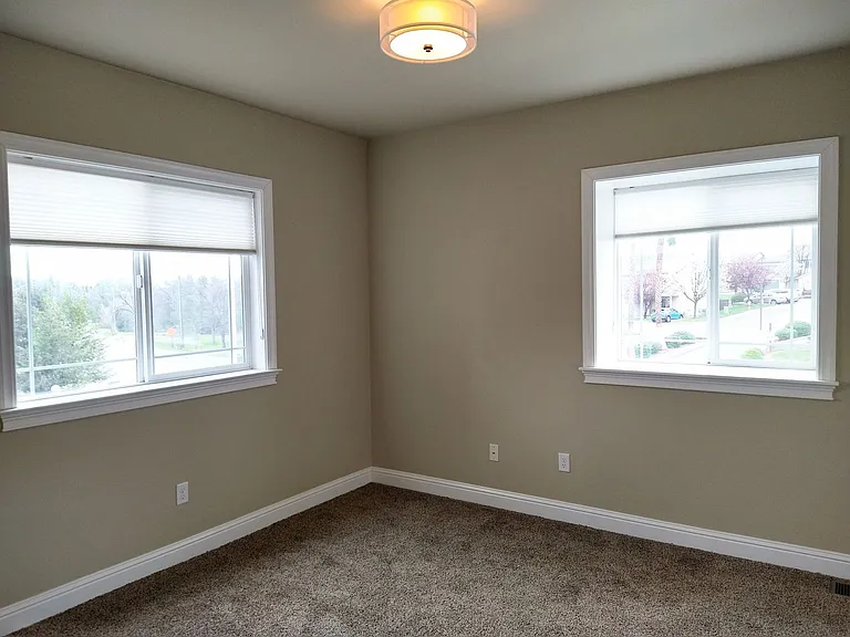 1377 Browning St — Photo 15